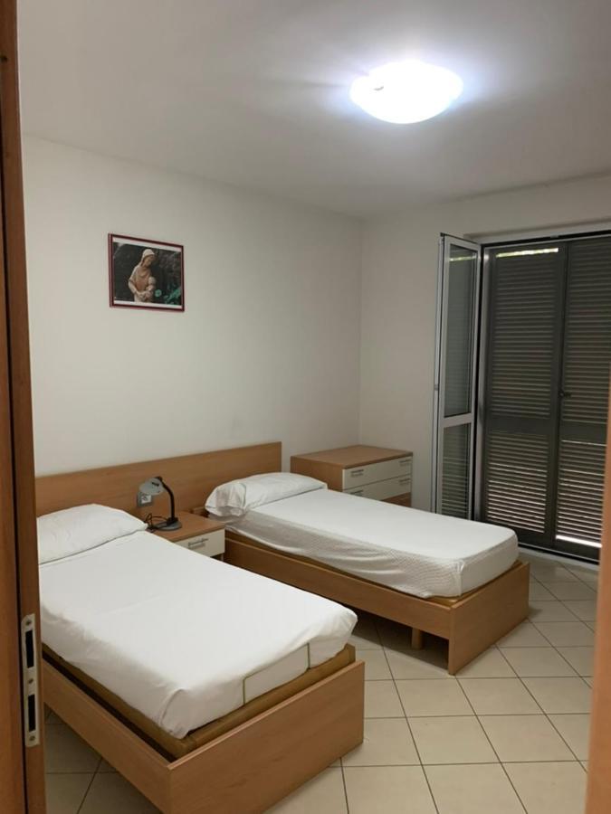 Mood-san Matteo Parva Urbi * Pavia
